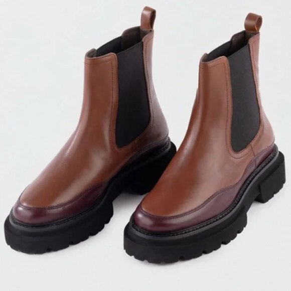 Seychelles • brown leather chelsea boots - Picture 1 of 11